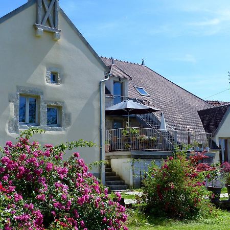 Val De La Nef Bed and Breakfast Joux-la-Ville Exteriör bild